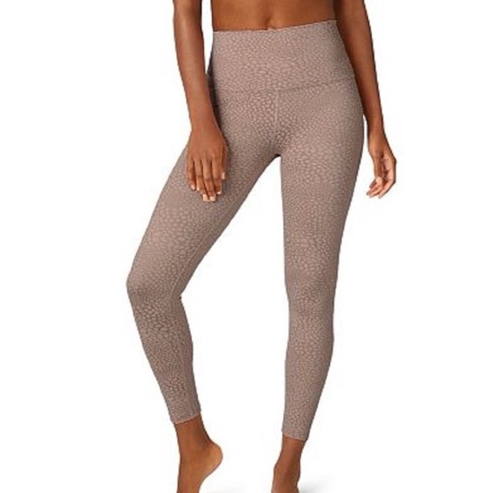 Beyond Yoga Soft Cocoa Animal Print Leggings size Medium